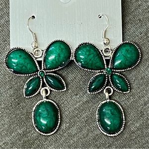 Womens Fashion Green Butterfly Dangle Earrings Hook Backs.